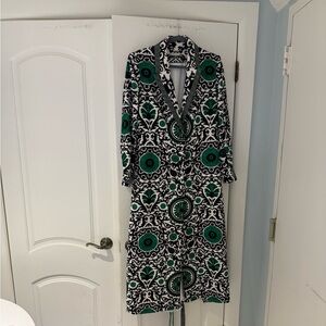 Alice + Olivia Black and Green Long Sleeve Dress
